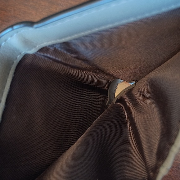 Wallet - Picture 3 of 5